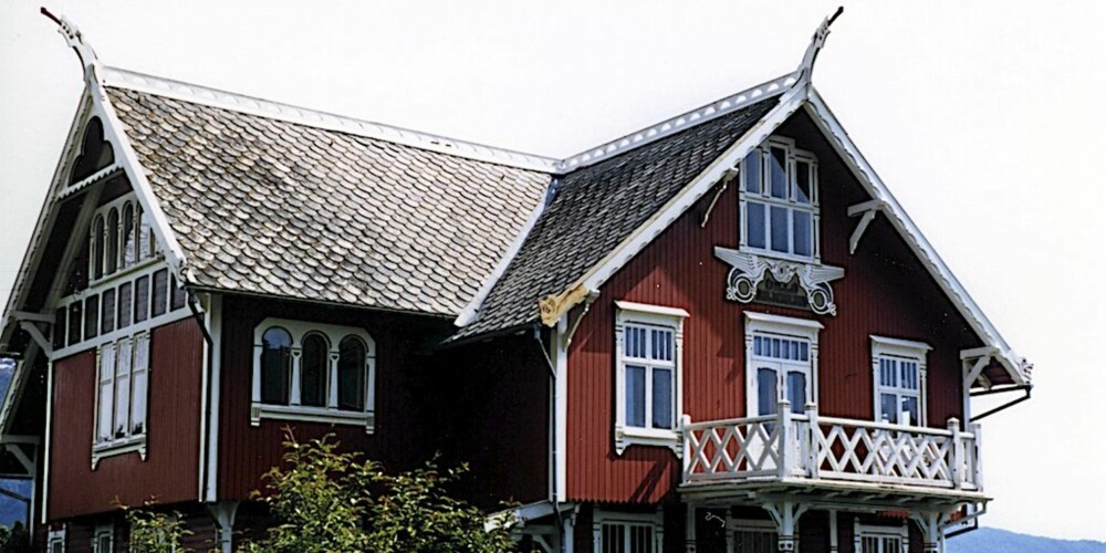 DRAGESTIL: Villa fra Balestrand i Sogn. DRAGESTIL: Villa fra Balestrand i Sogn.