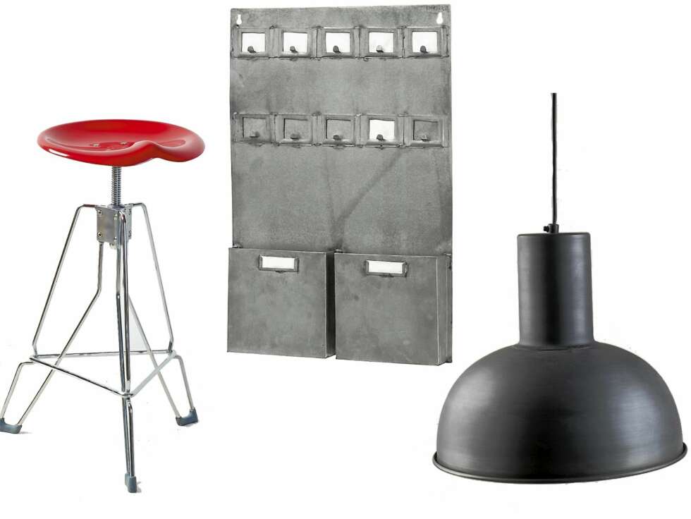 INDUSTRIELT COMEBACK: Barkrakk fra R.O.O.M, kr 1129, metallskap fra Granit, kr 329 og pendellampe fra Palma. INDUSTRIELT COMEBACK: Barkrakk fra R.O.O.M, kr 1129, metallskap fra Granit, kr 329 og pendellampe fra Palma.