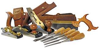 JOINERY TOOL SET: Vertøysett med høvler,sag og stemjern fra Lie-Nielsen Toolworks. Pris: 7700 kroner JOINERY TOOL SET: Vertøysett med høvler,sag og stemjern fra Lie-Nielsen Toolworks. Pris: 7700 kroner