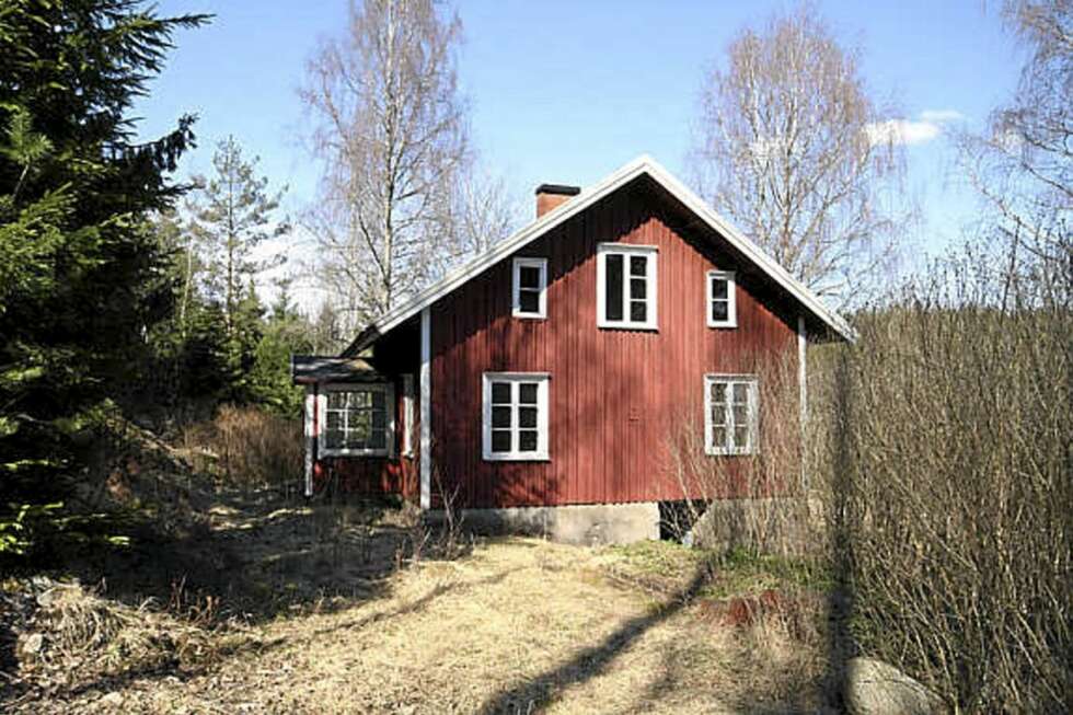 BOLIG I UTLANDET: Torp i Bullaren i Vestra Götaland. Pris 160 000 NOK. BOLIG I UTLANDET: Torp i Bullaren i Vestra Götaland. Pris 160 000 NOK.