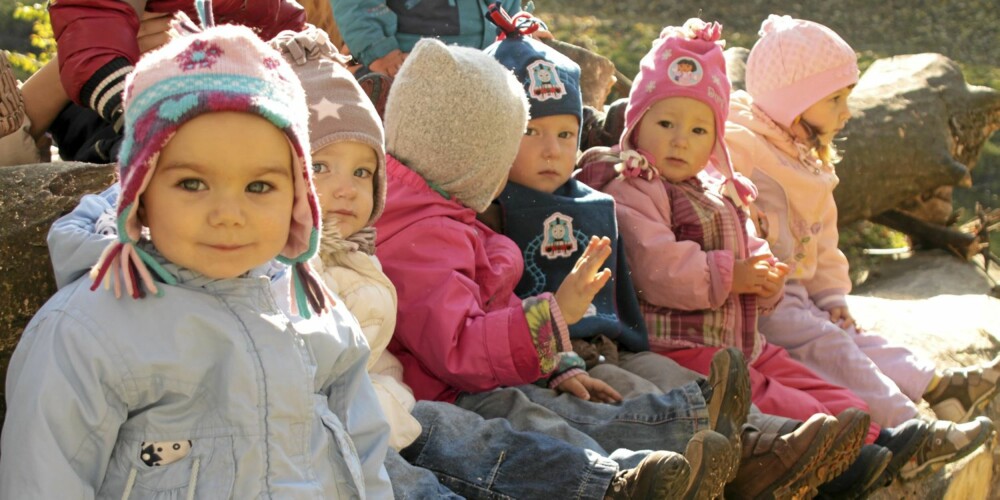 KLINGER IKKE: Harry Jan og Anne Gro er kanskje ikke så populære navn for de yngste. Grunnen er at det ikke klinger så bra når det første navnet har flest stavelser. KLINGER IKKE: Harry Jan og Anne Gro er kanskje ikke så populære navn for de yngste. Grunnen er at det ikke klinger så bra når det første navnet har flest stavelser.