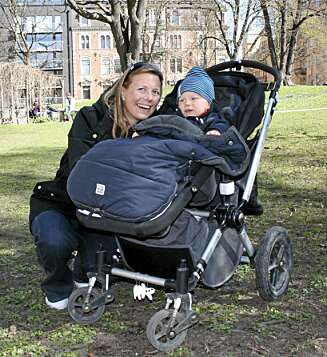 Veronica med sønnen Hugo. Veronica med sønnen Hugo.