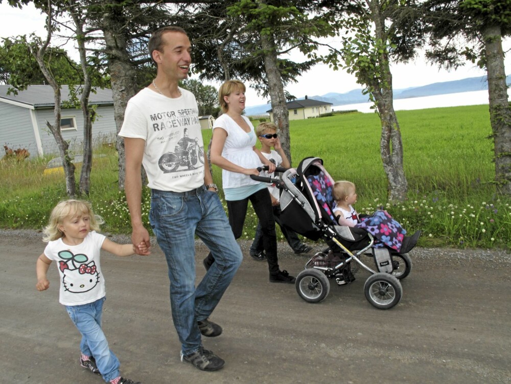 ET SJOKK: Storesøsknene Arild (7) og Malin (4) har aldri hatt problemer med matlysten. Sunnivas spisenekt kom som et sjokk på hele familien. ET SJOKK: Storesøsknene Arild (7) og Malin (4) har aldri hatt problemer med matlysten. Sunnivas spisenekt kom som et sjokk på hele familien.