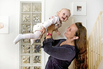SER FRAMOVER: Mamma har et godt håp om at Ariels hofter en dag kan bli helt i orden. SER FRAMOVER: Mamma har et godt håp om at Ariels hofter en dag kan bli helt i orden.
