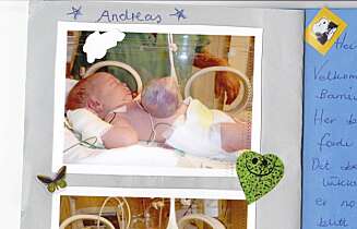 DAGBOK: På barneintensiven får Andreas sin egen dagbok, hvor sykepleierne limer inn bilder og skriver litt om dagene hans på avdelingen. DAGBOK: På barneintensiven får Andreas sin egen dagbok, hvor sykepleierne limer inn bilder og skriver litt om dagene hans på avdelingen.