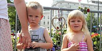 VANSKELIGE SPØRSMÅL: Milla Henriette Onarheim og Magnus Lund Rasmussen, som er fetter og kusine, synes det er rart å tenke på at det var unge som ble såret og døde. - Kommer du til å legge ned blomster når jeg dør? har Milla spurt bestemoren sin. VANSKELIGE SPØRSMÅL: Milla Henriette Onarheim og Magnus Lund Rasmussen, som er fetter og kusine, synes det er rart å tenke på at det var unge som ble såret og døde. - Kommer du til å legge ned blomster når jeg dør? har Milla spurt bestemoren sin.
