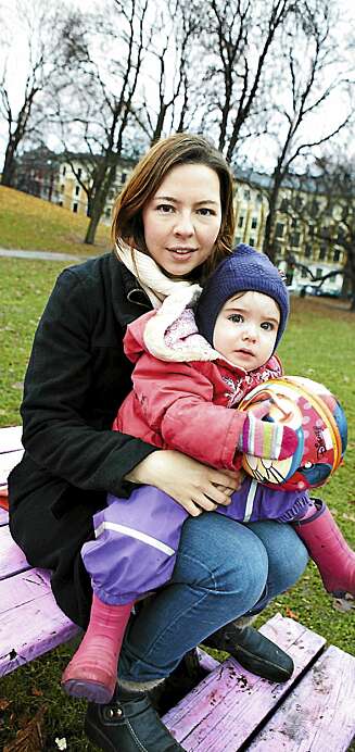 Å bo nær jobb og barnehage har vært viktig for at hverdagen til alenemamma Cecilie Dahl skal gå opp. Men det koster å bo sentralt. Å bo nær jobb og barnehage har vært viktig for at hverdagen til alenemamma Cecilie Dahl skal gå opp. Men det koster å bo sentralt.