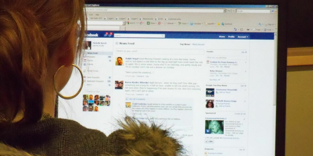 "DEN DRITTUNGEN HAR SURKA I TIMESVIS #blirsnartgal": Ikke heng ut barna på Facebook. "DEN DRITTUNGEN HAR SURKA I TIMESVIS #blirsnartgal": Ikke heng ut barna på Facebook.