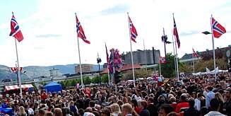 VAIENDE FLAGG: 17. mai-stemning. VAIENDE FLAGG: 17. mai-stemning.