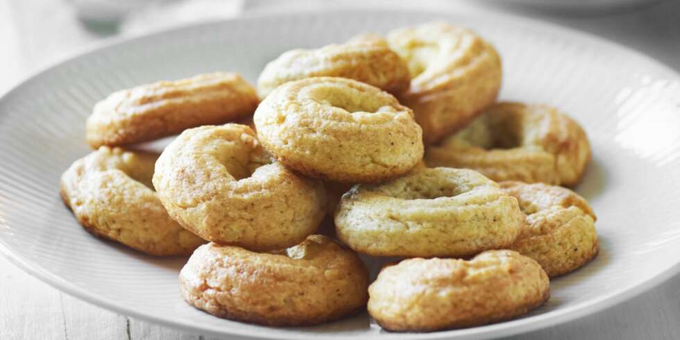 KNIP KALORIER: Gjør julekakene litt sunnere i år. Ingen merker forskjell på smaken! KNIP KALORIER: Gjør julekakene litt sunnere i år. Ingen merker forskjell på smaken!
