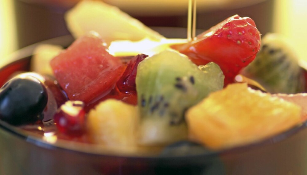 FRUKTIG SALAT: En skikkelig bombe av sunne antioksidanter i fruktsalat med honning. Illustrasjonsfoto: <a href="http://www.frukt.no">Frukt.no</a> FRUKTIG SALAT: En skikkelig bombe av sunne antioksidanter i fruktsalat med honning. Illustrasjonsfoto: <a href="http://www.frukt.no">Frukt.no</a>