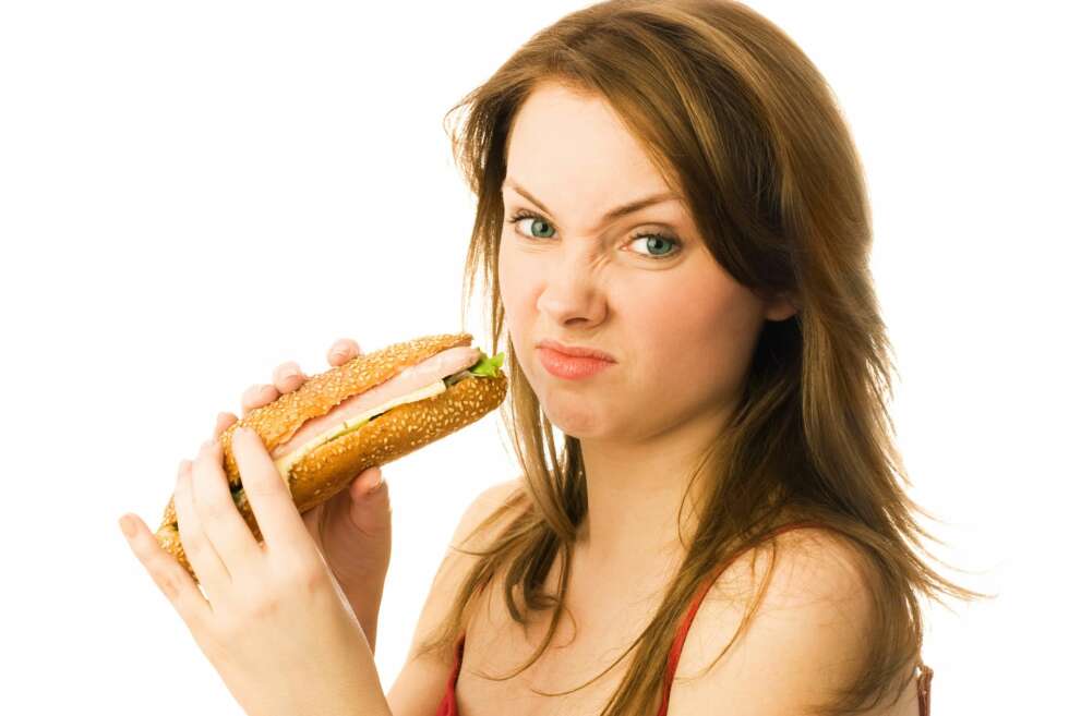 SUNNERE? Glutenfritt er ikke nødvendigvis sunnere enn gode, gammeldagse kornprodukter som i seg selv er veldig næringsrike og en viktig del av basiskostholdet vårt. Glutenfrie alternativ er først og fremst beregnet på folk med intoleranse mot glutenprotein. SUNNERE? Glutenfritt er ikke nødvendigvis sunnere enn gode, gammeldagse kornprodukter som i seg selv er veldig næringsrike og en viktig del av basiskostholdet vårt. Glutenfrie alternativ er først og fremst beregnet på folk med intoleranse mot glutenprotein.