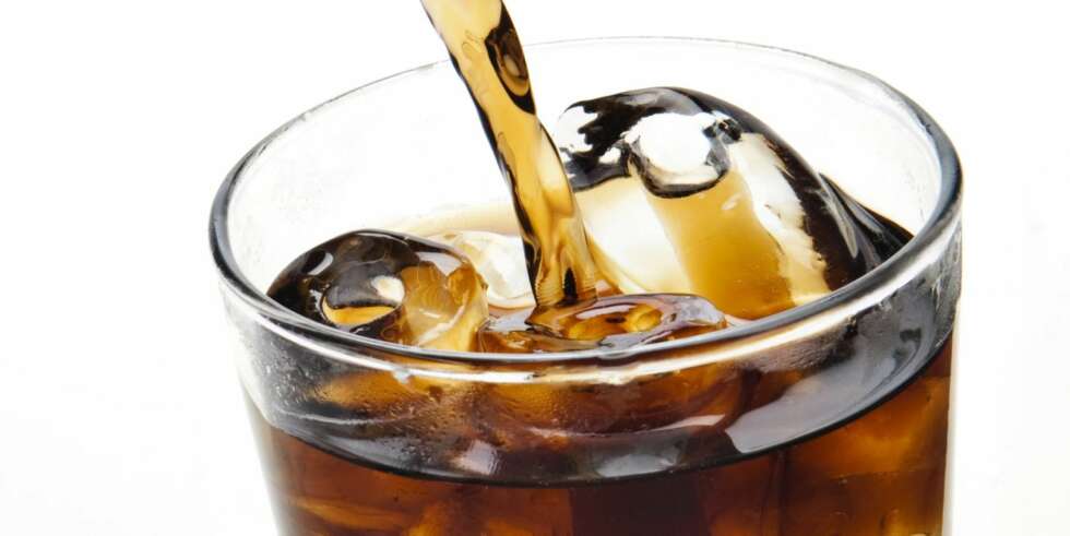 LESKEDRIKK: Coca-Cola ble oppfunnet i 1886 og er en populær leskedrikk verden over. LESKEDRIKK: Coca-Cola ble oppfunnet i 1886 og er en populær leskedrikk verden over.