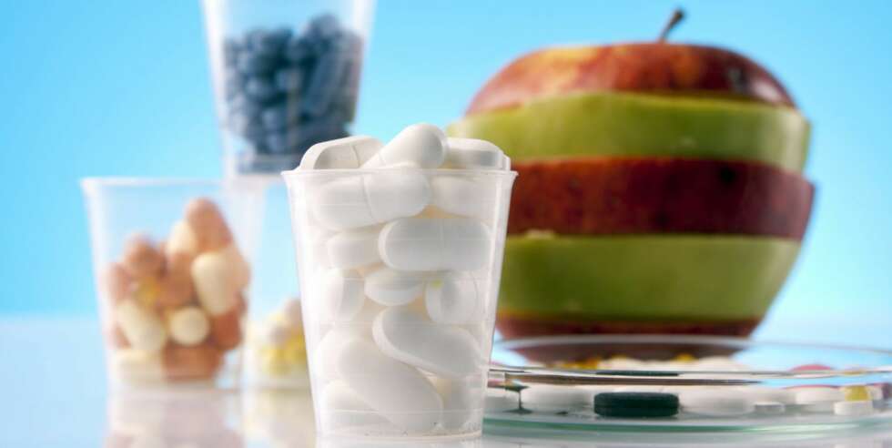 PILLEVITAMINER: En god huskeregel er å ta vitamin D i alle måneder med R i. Det er til stor hjelp for immunforsvaret i de mørke månedene. PILLEVITAMINER: En god huskeregel er å ta vitamin D i alle måneder med R i. Det er til stor hjelp for immunforsvaret i de mørke månedene.