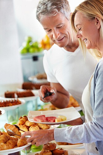 MYE MAT: Fristelsene på buffet kan være vanskelig å motstå. MYE MAT: Fristelsene på buffet kan være vanskelig å motstå.