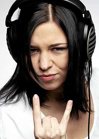 MUSIKKELSKER? Når du kommer hjem i dag kan du med god samvittighet rocke vilt til favorittmusikken din. MUSIKKELSKER? Når du kommer hjem i dag kan du med god samvittighet rocke vilt til favorittmusikken din.