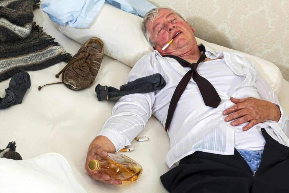 TAPER: Totalt sett taper du på å drikke alkohol med tanke på å bli restituert. FOTO: Thinkstock TAPER: Totalt sett taper du på å drikke alkohol med tanke på å bli restituert. FOTO: Thinkstock