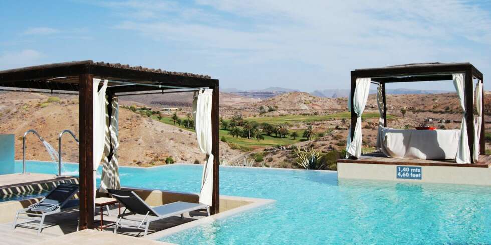 RO: I slike omgivelser er det lett å slappe av. Nydelige Sheraton Salobre Golf Resort & Spa. RO: I slike omgivelser er det lett å slappe av. Nydelige Sheraton Salobre Golf Resort & Spa.