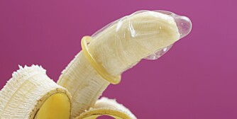 FOR HENNE: Bananen, kjøttpølsa og gulroten er blant kvinnens potensielle sexleketøy fra frukt- og grøntavdelingen. FOR HENNE: Bananen, kjøttpølsa og gulroten er blant kvinnens potensielle sexleketøy fra frukt- og grøntavdelingen.