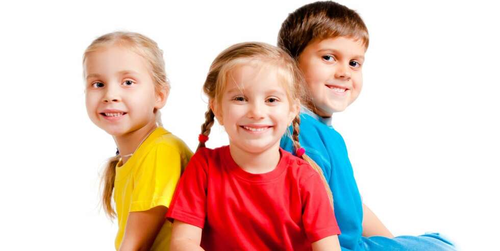 TRIO: Foreldrenes alder har mye å si for hva søskenflokken heter. TRIO: Foreldrenes alder har mye å si for hva søskenflokken heter.