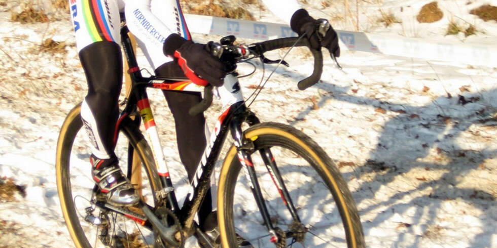 VINTERSYKLING:: Cyclocrossen tåler fint vinterbruk, og kan brukes til å utvide sesongen. VINTERSYKLING:: Cyclocrossen tåler fint vinterbruk, og kan brukes til å utvide sesongen.