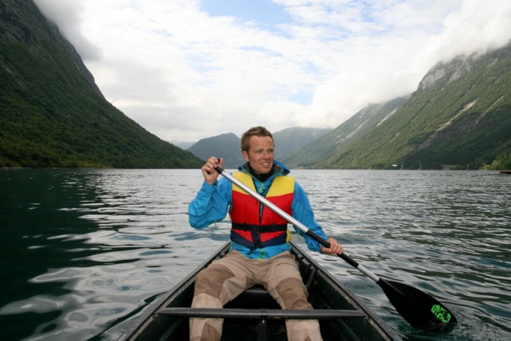 TIL LANDS OG TIL VANNS: Hjørundfjorden har mye å by på. TIL LANDS OG TIL VANNS: Hjørundfjorden har mye å by på.