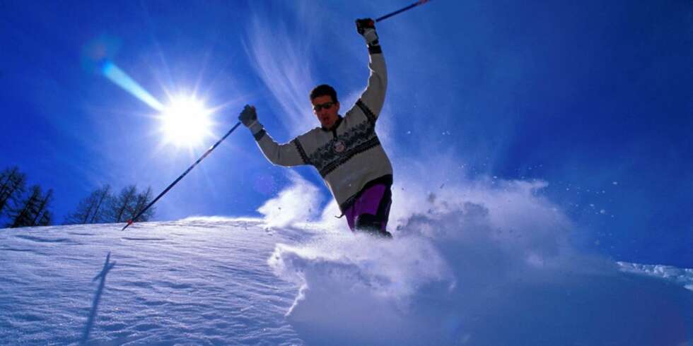 ALPENE I FEBRUAR: Du kan fly billig både til Chambéry og Salzburg og derfra ta deg videre med leiebil til en rekke flotte skisteder i alpene. ALPENE I FEBRUAR: Du kan fly billig både til Chambéry og Salzburg og derfra ta deg videre med leiebil til en rekke flotte skisteder i alpene.