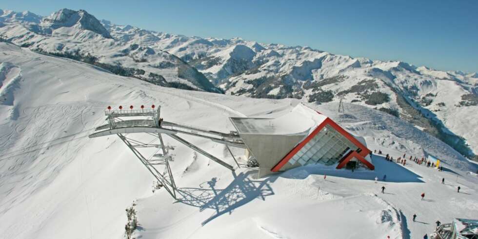 KLAR FOR SKILØPERE: Årets første snø i St.Lary i de franske Pyreneene. KLAR FOR SKILØPERE: Årets første snø i St.Lary i de franske Pyreneene.