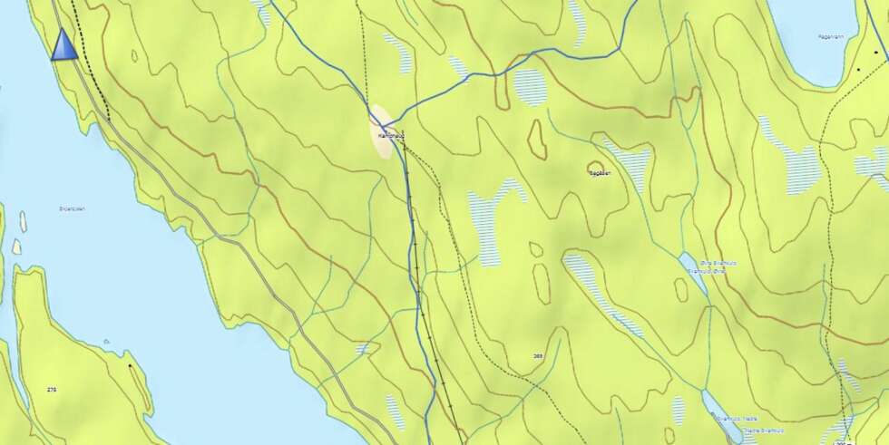 Kamphaug i Oslo Nordmar. Noen få stier vises på Topo Adventure. Kamphaug i Oslo Nordmar. Noen få stier vises på Topo Adventure.