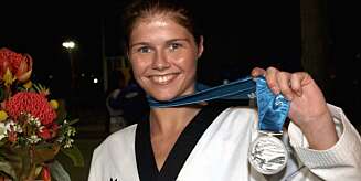 HANDLER OM Å PRESTERE: I 2000 vant Trude Gundersen sølv i taekwondo, nå er hun ortoped på Haukeland sykehus. I januar skal hun doktorgradsdisputere, og da kommer konkurranseånden frem igjen. - Da handler det om å prestere, og at man liker å vise seg frem, sier hun. HANDLER OM Å PRESTERE: I 2000 vant Trude Gundersen sølv i taekwondo, nå er hun ortoped på Haukeland sykehus. I januar skal hun doktorgradsdisputere, og da kommer konkurranseånden frem igjen. - Da handler det om å prestere, og at man liker å vise seg frem, sier hun.