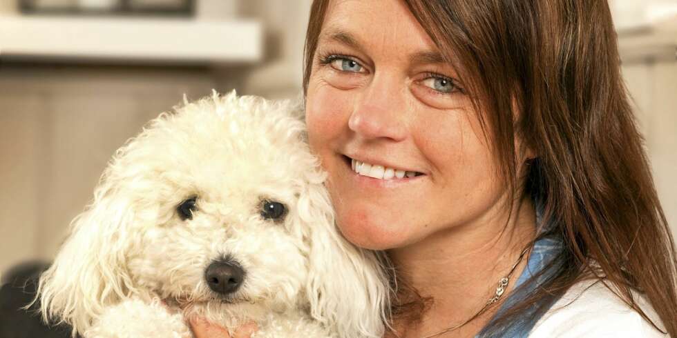 SELSKAP: Nå kan Karianne gå turer med hunden Tjorven, som hun skaffet seg mens hun satt hjemme og ventet på donor. SELSKAP: Nå kan Karianne gå turer med hunden Tjorven, som hun skaffet seg mens hun satt hjemme og ventet på donor.