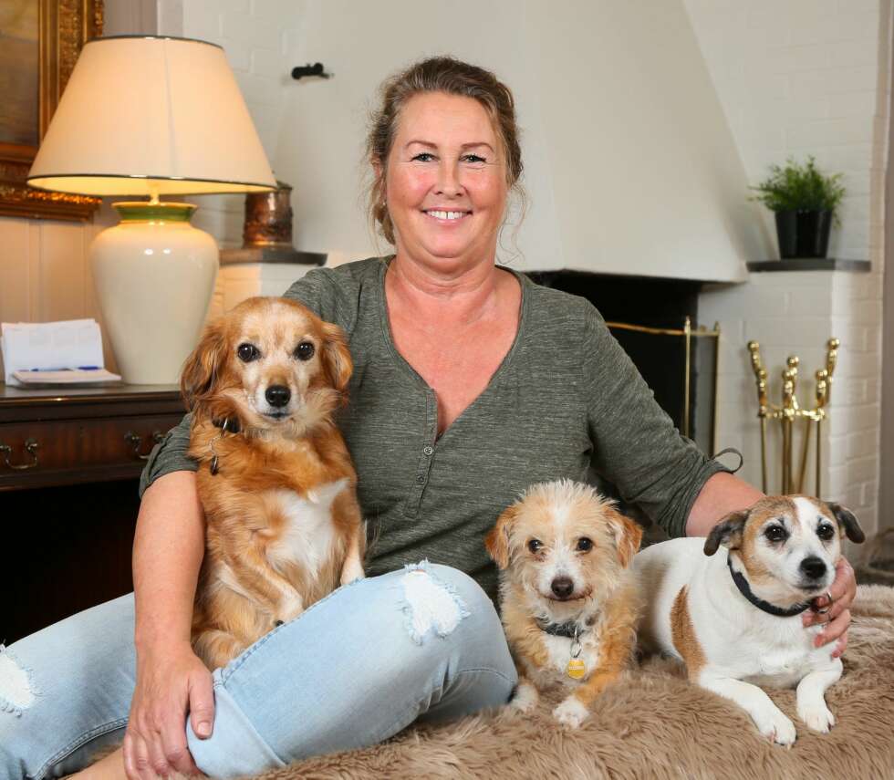 HJERTESVIKT: Kari lever et aktivt liv på mange plan, og ikke minst med de tre hundene Corinne, Bali og Alice som hun tok til seg da ingen andre ville ha dem. HJERTESVIKT: Kari lever et aktivt liv på mange plan, og ikke minst med de tre hundene Corinne, Bali og Alice som hun tok til seg da ingen andre ville ha dem.