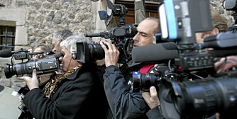 KJØNNSFORSKJELLER: Kvinnelige journalister har høye risiko for både munnhule- og brystkreft, mens mannlige journalister har lavest kreftrisiko generelt. KJØNNSFORSKJELLER: Kvinnelige journalister har høye risiko for både munnhule- og brystkreft, mens mannlige journalister har lavest kreftrisiko generelt.