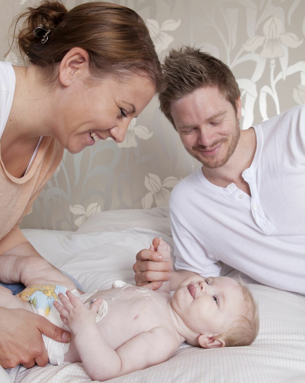 HÅP: Ingrid, Sara og André er en liten familie som har fått en tøff start. Sara har en sjelden genfeil, og ingen kan si hvor lenge hun vil leve. HÅP: Ingrid, Sara og André er en liten familie som har fått en tøff start. Sara har en sjelden genfeil, og ingen kan si hvor lenge hun vil leve.