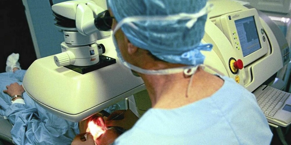 SYNSKORRIGERING: Synskorrigering med laser er en operasjon som er svært lite risikofylt. SYNSKORRIGERING: Synskorrigering med laser er en operasjon som er svært lite risikofylt.