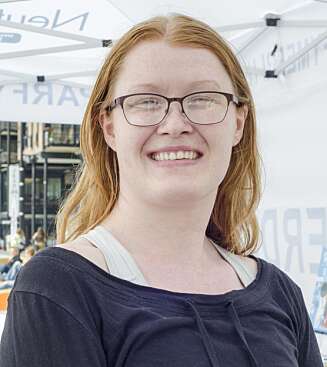 PLAGET: Camilla Holm Velle (30), har begge formene for parfymeallergi; både kontaktallergi og duftoverfølsomhet. PLAGET: Camilla Holm Velle (30), har begge formene for parfymeallergi; både kontaktallergi og duftoverfølsomhet.