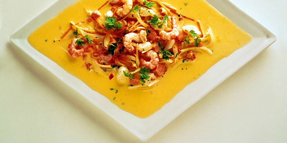 DAGENS MIDDAGSTIPS: Rekesuppe med fisk DAGENS MIDDAGSTIPS: Rekesuppe med fisk