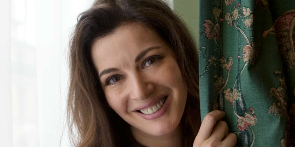 POPULÆR TV KOKK: Nigella Lawson har tatt verden med storm fra kjøkkenbenken. POPULÆR TV KOKK: Nigella Lawson har tatt verden med storm fra kjøkkenbenken.