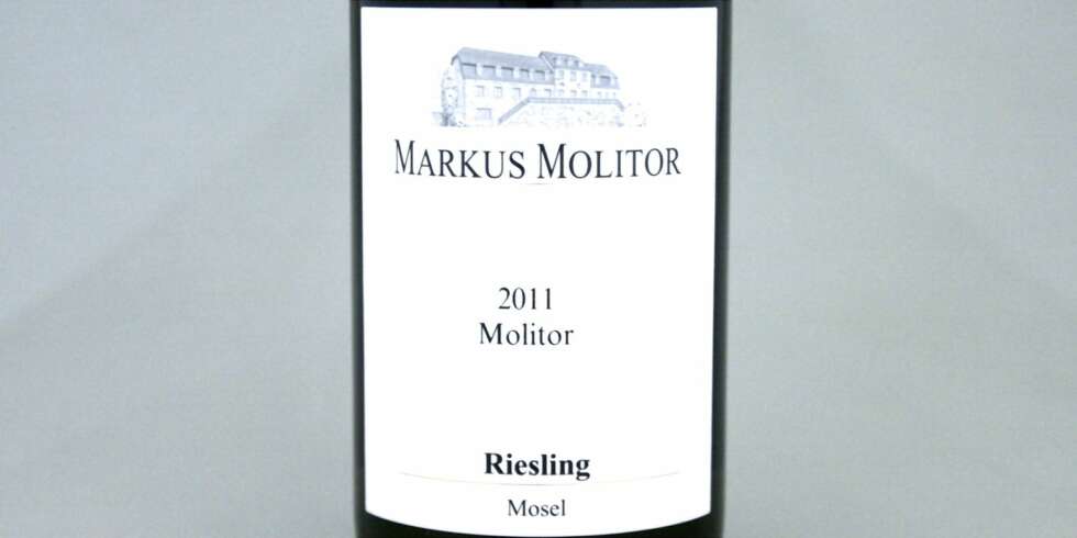 TIL RØKELAKS: Molitor Riesling Trocken 2011. TIL RØKELAKS: Molitor Riesling Trocken 2011.