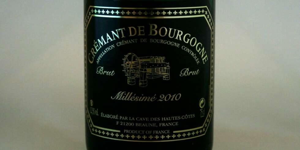 TIL LUTEFISK: Crémant de Bourgogne Brut 2010. TIL LUTEFISK: Crémant de Bourgogne Brut 2010.