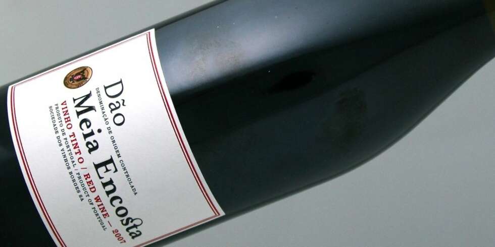 4 DRUER: Meia Encosta 2007 er laget på en fjerdedel hver av druene tinta roriz, touriga nacional, alfrocheiro og jean. 4 DRUER: Meia Encosta 2007 er laget på en fjerdedel hver av druene tinta roriz, touriga nacional, alfrocheiro og jean.
