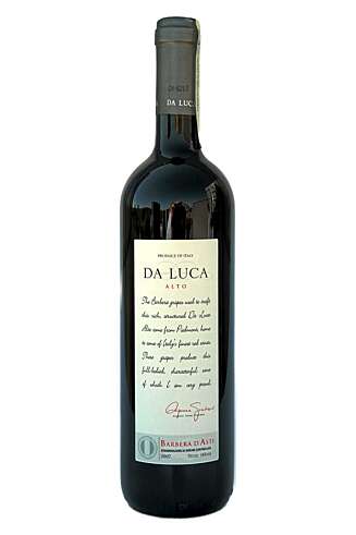 SAFTIG: Da Luca Alto Barbera d'asti 2007 er saftig og frisk på smak og vil derfor passe fint til ribbe. SAFTIG: Da Luca Alto Barbera d'asti 2007 er saftig og frisk på smak og vil derfor passe fint til ribbe.