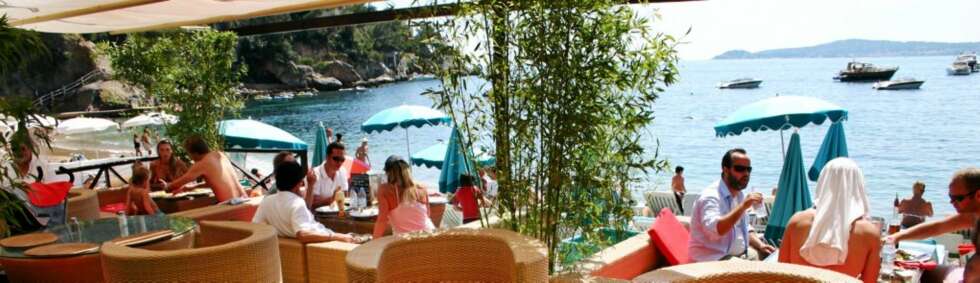 NYTELSE. Cap d¿Ail er livsnyternes paradis. På tribuneplass ved Middelhavet er det bare å lene seg tilbake og nyte sommeren. NYTELSE. Cap d¿Ail er livsnyternes paradis. På tribuneplass ved Middelhavet er det bare å lene seg tilbake og nyte sommeren.