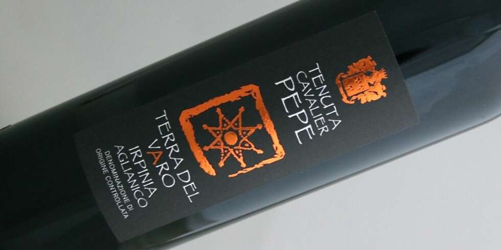 AGLIANICO: Cavalier Pepe Terra del Varo Aglianico Irpinia er laget på 85 % aglianico og 15 % merlot. AGLIANICO: Cavalier Pepe Terra del Varo Aglianico Irpinia er laget på 85 % aglianico og 15 % merlot.