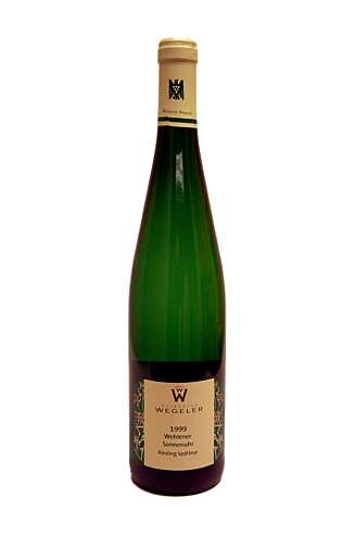 Wegeler Wehlener Sonnenuhr Riesling Spätlese 1999. Wegeler Wehlener Sonnenuhr Riesling Spätlese 1999.