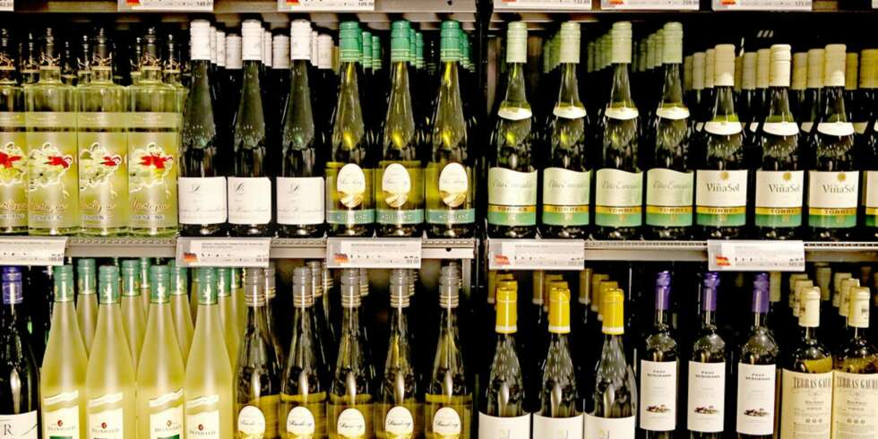 VIN PÅ TILBUD I JULI: Disse vinene er på tilbud i juli. VIN PÅ TILBUD I JULI: Disse vinene er på tilbud i juli.