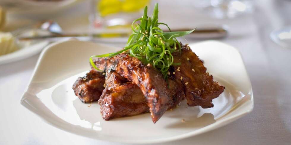 Spareribs er et utmerket prosjekt for deg som har lyst til å avansere som grillmester. Spareribs er et utmerket prosjekt for deg som har lyst til å avansere som grillmester.