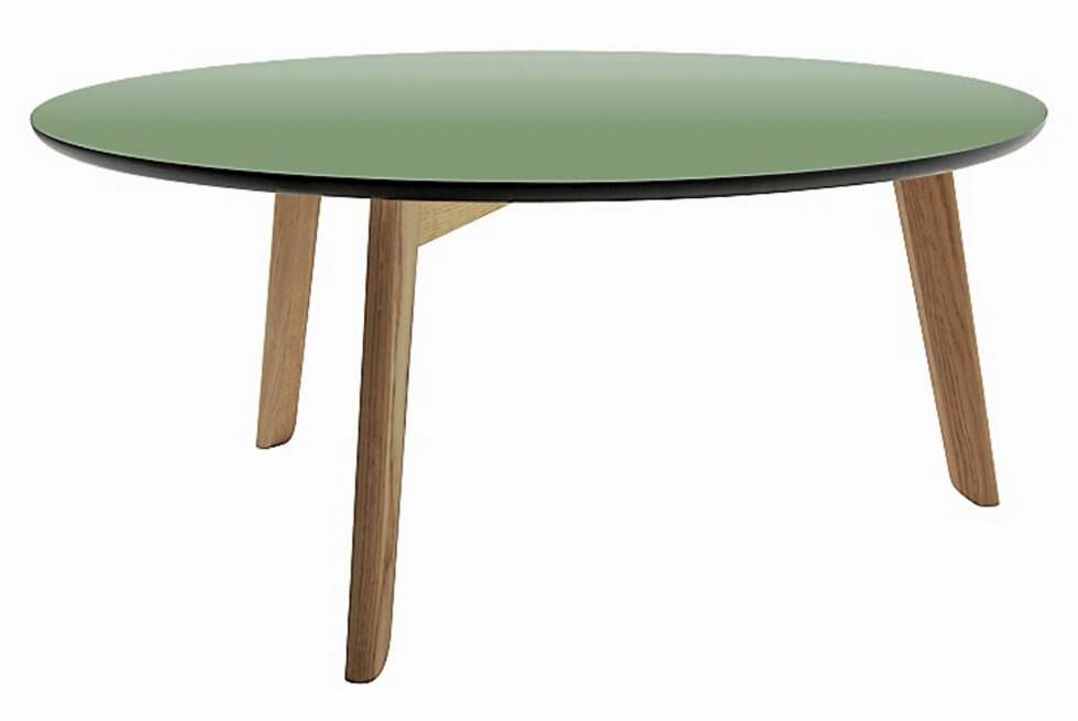 Sofabord fra Beck hos Raun, kr 5490. Sofabord fra Beck hos Raun, kr 5490.