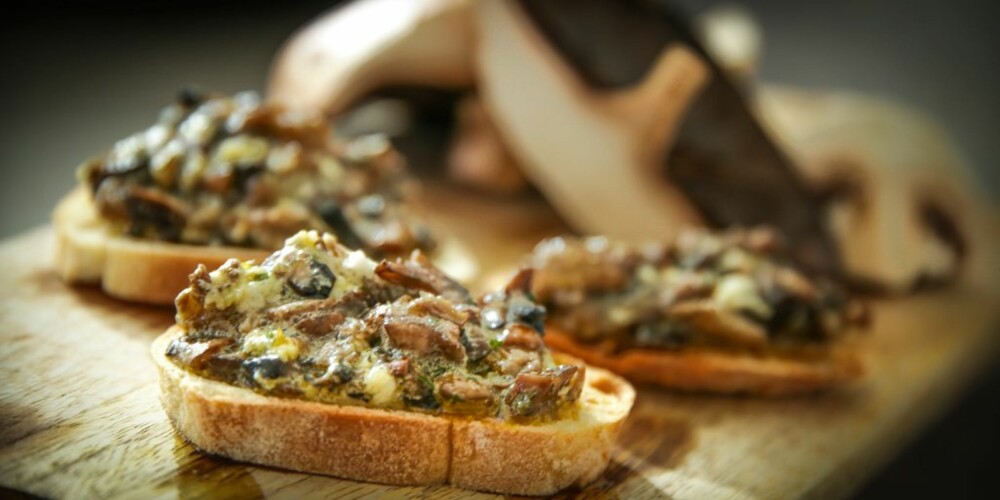 TAPAS: At sopp og egg er så godt er ikke lett å skjønne. TAPAS: At sopp og egg er så godt er ikke lett å skjønne.