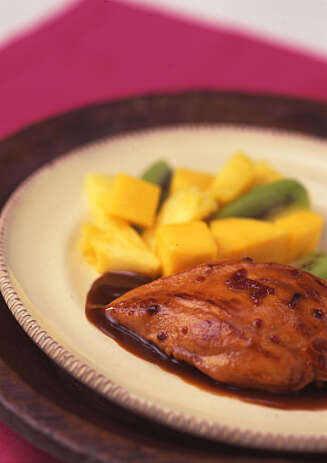 POLLO BORRACHO: "Beruset kylling" er navnet latinamerikanerne har gitt denne kyllingretten med saus av sterke dråper. POLLO BORRACHO: "Beruset kylling" er navnet latinamerikanerne har gitt denne kyllingretten med saus av sterke dråper.
